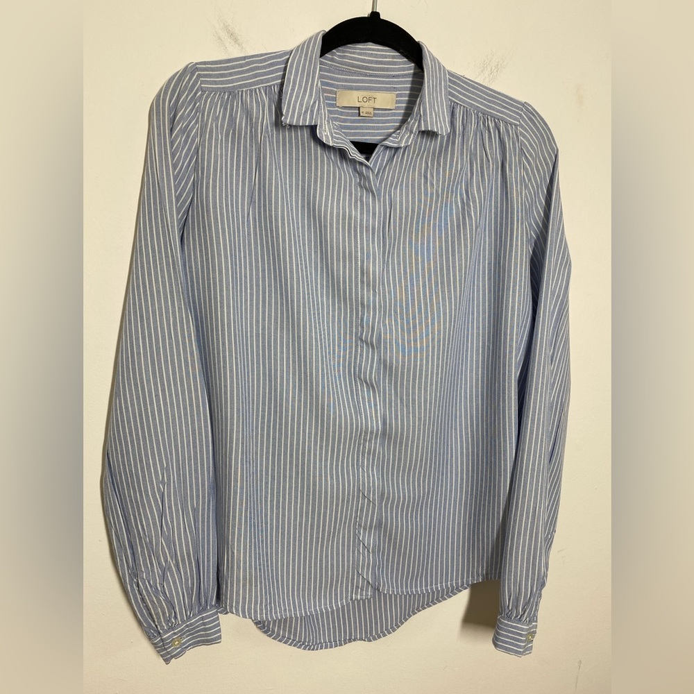 LOFT Size XS Blue White Striped Collared Button Down Top Long Sleeve Workwear